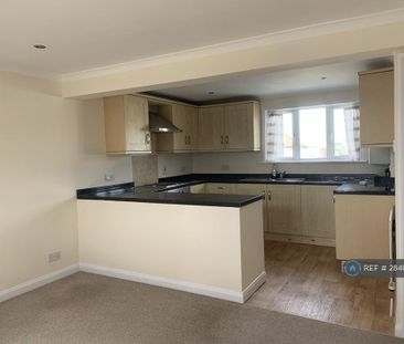 3 bedroom maisonette to rent - Photo 5