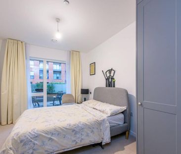 4 bedroom terraced house to rent - Photo 4