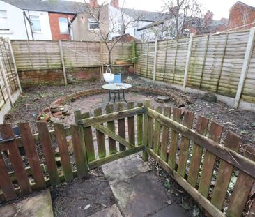 3 bedroom terraced house to rent - Photo 6