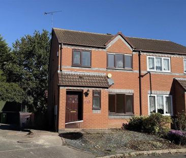 3 bedroom detached house to rent - Photo 2