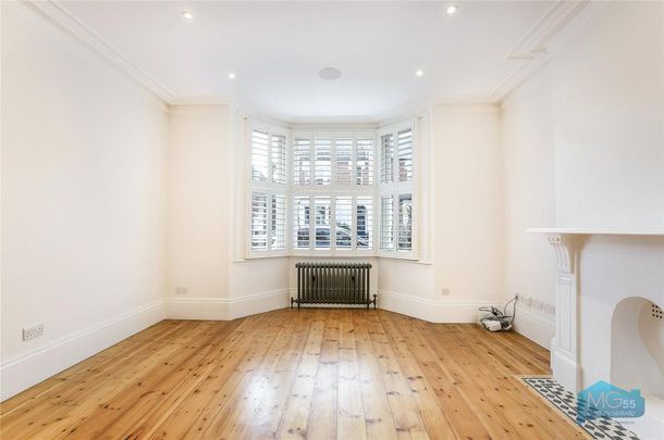 4 bedroom semi-detached house to rent - Photo 1