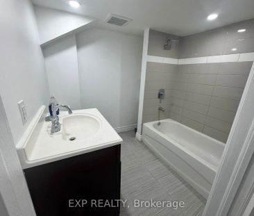 97 Central Park Boulevard N #Lower, - Photo 6