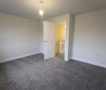 4 bedroom terraced house to rent - Photo 4