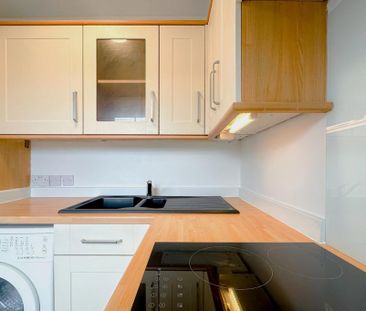 1 bedroom flat to rent - Photo 3