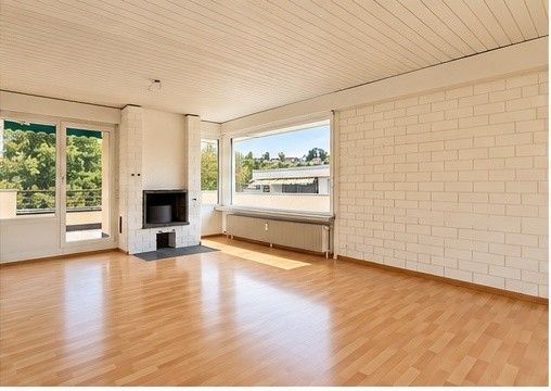 Grosszügige 4.5-ZWG mit Cheminée und weitläufiger Terrasse - Photo 1