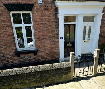 6 bedroom House To Let - Photo 1