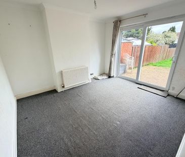 3 bedroom semi-detached house to rent - Photo 6