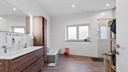 BEGIJNENDIJK - verzorgde BEN 3-gevel woning met 4 slaapkamers + tuin - Foto 3