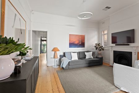 13 Godfrey Avenue, St Kilda East VIC 3183 - House For Rent | Domain - Photo 2