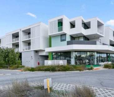 Stylish, Secure and Low Maintenance! - Photo 5