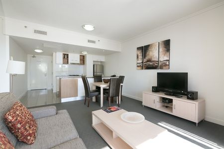 Fully Furnished in Charlotte Towers - Photo 4