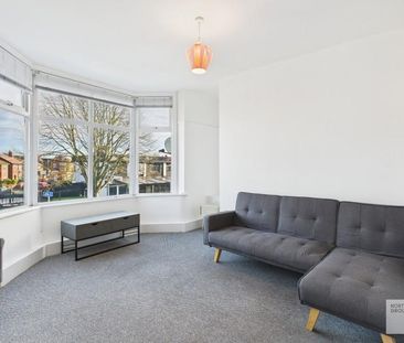 3 bedroom apartment to rent - Photo 2