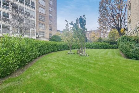 St. Johns Wood Park, St Johns Wood, NW8 6NH, London - Photo 3