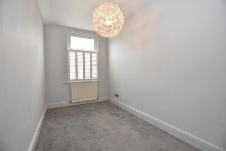 3 bedroom terraced house to rent - Photo 5