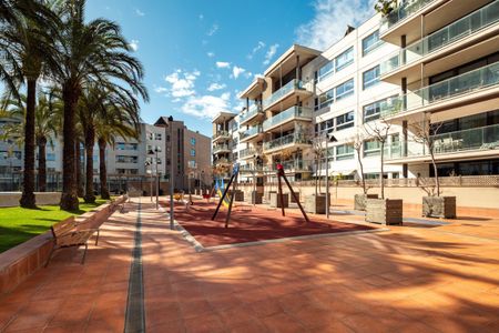 Apartment - Barcelona (Diagonal Mar/Front Marítim del Poblenou) - Photo 2