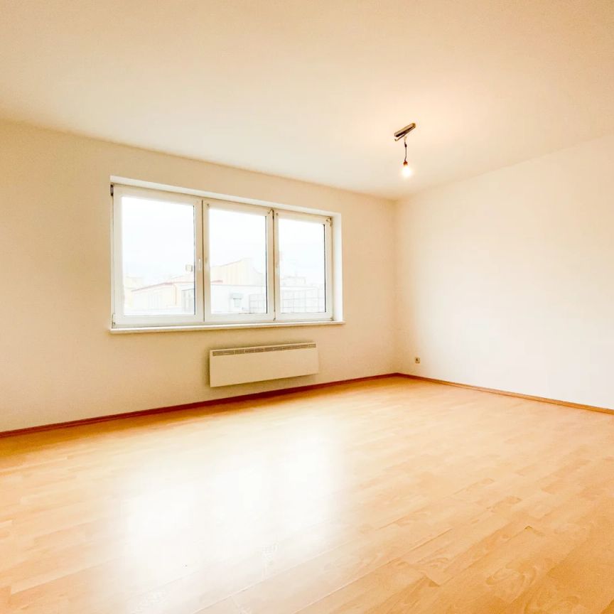 *TOP-LAGE* MODERNE WOHNUNG MIT FERNBLICK NEBEN U-BAHN - Photo 1