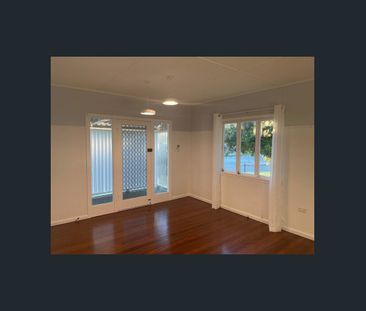 COASTAL COTTAGE – POSITION PERFECT - Photo 3