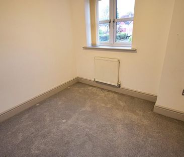 2 bedroom townhouse to rent - Photo 3