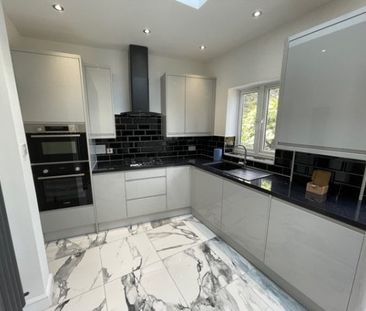 Rom Crescent, Romford, RM7 0PP, Property for rent - Photo 3