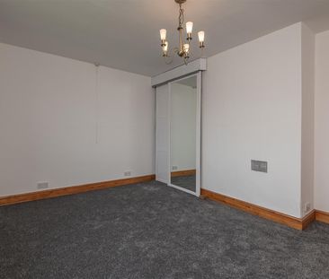 3 bed terraced house to rent in North Royd, Barkisland, Halifax - Photo 6