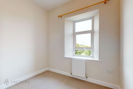 Holyrood Avenue, Lodge Moor, Sheffield - Photo 4