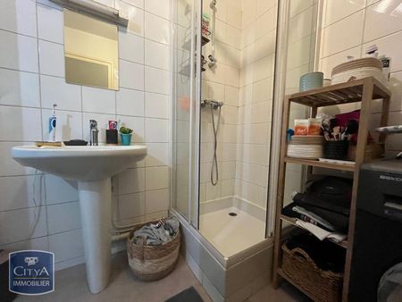 Location Appartement 1 pièce 26m² TOURS 37000 - Photo 4