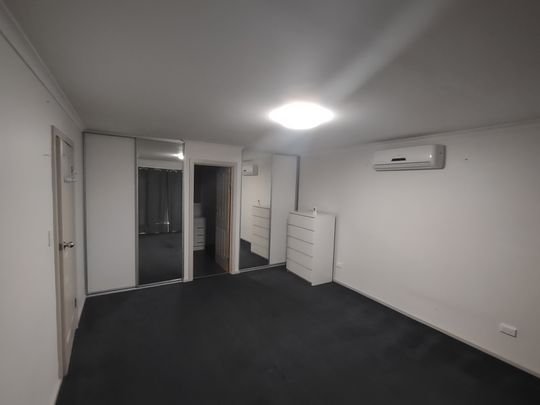 Morphett Vale - Photo 1