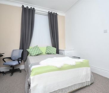 1 bed house share to rent in Lebanon Street, Burnley, BB10 - Photo 1