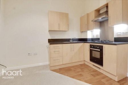 1 bedroom maisonette to rent - Photo 2