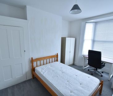 5 bedroom maisonette to rent - Photo 2