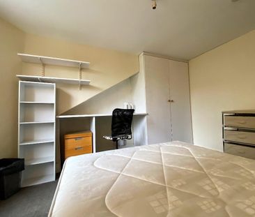 1 bedroom in a house share to rent - Photo 6