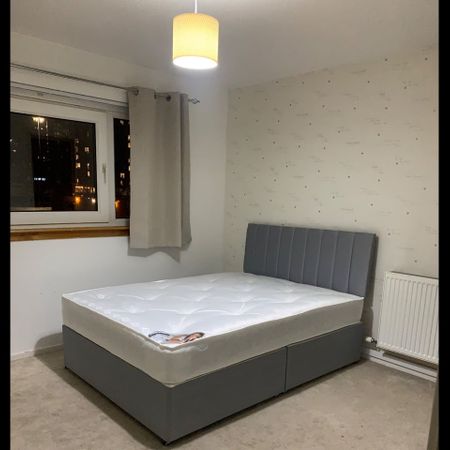 3 Bed Maisonette, Braid Square, G4 - Photo 3