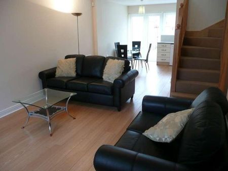 Drayton Streeet, Hulme, Manchester, M15 - Photo 2