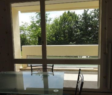 Location Appartement 1 pièce 33m² LE CREUSOT 71200 - Photo 1