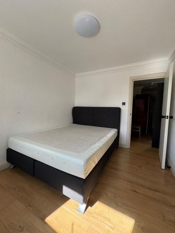 3 bedroom apartment to rent - Photo 2