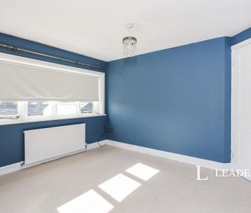 3 bedroom detached house to rent - Photo 5