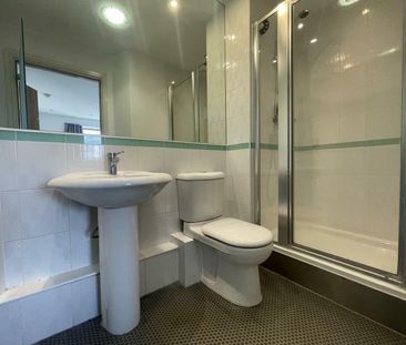 2 bedroom flat to rent - Photo 6