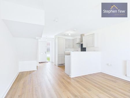 2 bedroom end of terrace house to rent - Photo 4
