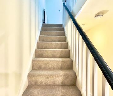 3 bedroom House To Let Total Size: 1023 SQ FT - Photo 1