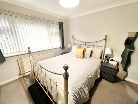 Little Wakering Road, Barling Magna, SS3 0LR - Photo 4