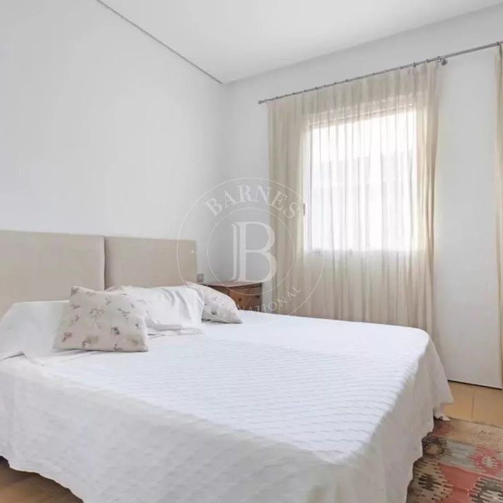 Madrid, Community of Madrid 28014 - Photo 1