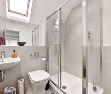 A well-presented three bedroom home, located in a popular developme... - Photo 6