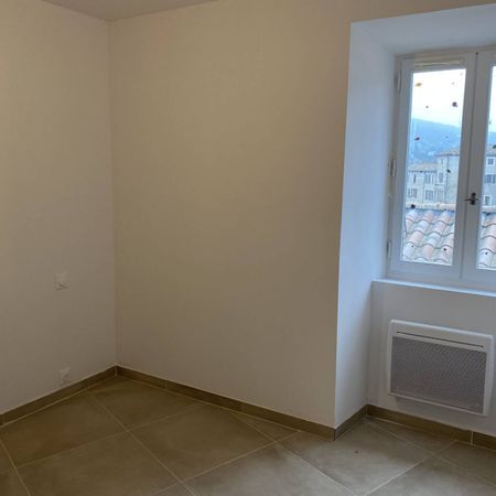 Location appartement duplex 4 pièces 79.63 m² à Les Vans (07140) - Photo 3