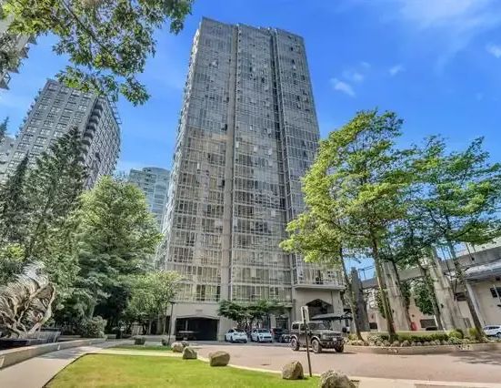 Spacious and bright 3BR+2BA unit in well-managed Pacific Landmark Building | 950 Cambie Street, Vancouver - Photo 1