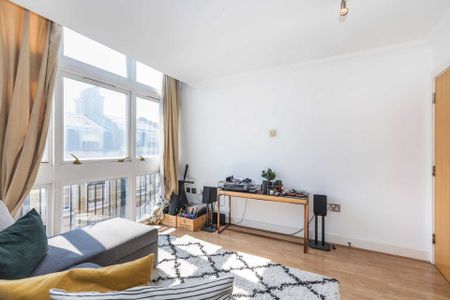 Price £2,000 pcm - Available 05/01/2026 - Furnished - Photo 2