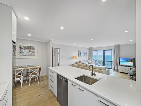 Welcome home to 123 Marine Parade - Photo 2