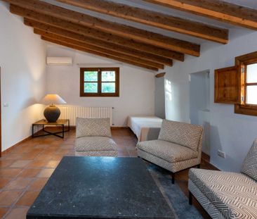 77 Carrer Joan de Saridakis, Palma de Mallorca, Balearic Islands 07015 - Photo 1