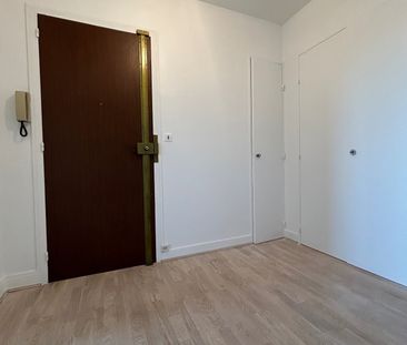 Location Appartement 2 pièces 56m² ST GERMAIN EN LAYE 78100 - Photo 6