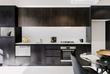 1Bedrooms, 1Bathrooms - Photo 2