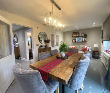 4 bedroom detached house to rent - Photo 4